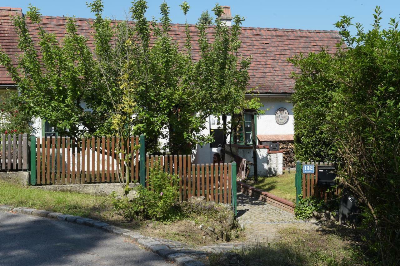 Landhaus Nitsch Appartement - Gästehaus Nitsch Appartement Prinzendorf an Der Zaya Exterior foto